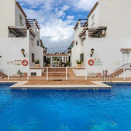 La Duquesa Apartment With Pool By Costarentals - Ref M8 Манилва Экстерьер фото